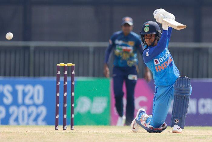 एशिया कप में भारतीय महिला टीम की जीत से शुरूआत, श्रीलंका को 41 रन से हराया